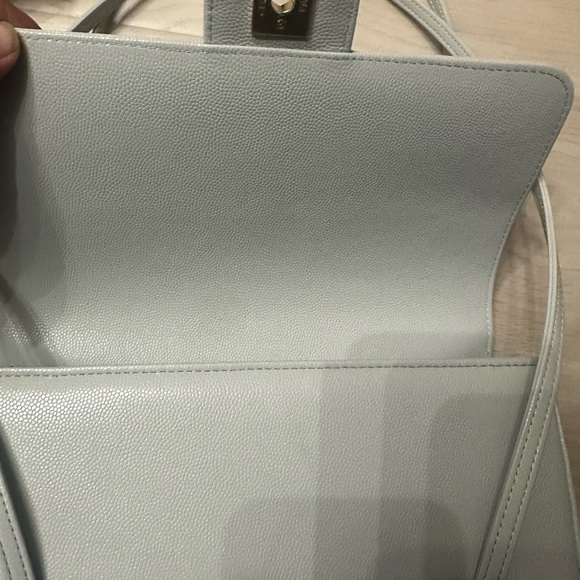 CHANEL Light green/grey Leather Shoulder Bag with Gold Logo - Picture 10 of 10